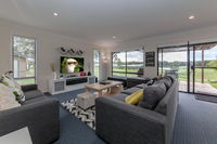 Horizons Golf Club Villa 124 - Accommodation Airlie Beach