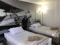 Hotel Corones - Accommodation Airlie Beach