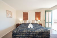 Jacaranda Place Motor Inn - Whitsundays Accommodation