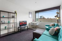 JOLI Opposite MCG and Botanical Gardens - Accommodation Kalgoorlie