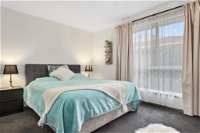 Josie Villa - Beautiful West Burnie Long or short term - Hervey Bay Accommodation
