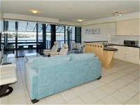 Kirribilli 13 - 2 BDRM Riverview Apartment - Accommodation Melbourne