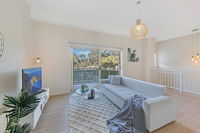 KOZYGURU MARSFIELD WALK TO MACQUARIE UNIVERSITY 3 BEDROOM NMA094 - Accommodation Noosa