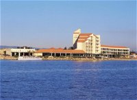 Lakes Hotel - Great Ocean Road Tourism