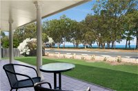 Large family waterfront home with room for a boat - Welsby Pde Bongaree - Accommodation Brisbane
