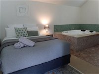 Lauristina Spa Cottage - Accommodation Bookings
