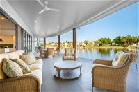 Lavish  Luxurious Noosa Waters - Palm Beach Accommodation