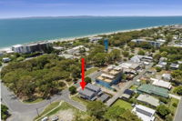 LAVISH BEACH HOUSE ON THE SURF SIDE - Redcliffe Tourism
