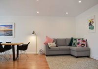 Light And Airy North Bondi Apartment - Accommodation Adelaide