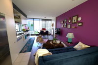 Luxury 2BR Apartment with amazing skyline view crown - Accommodation Ballina