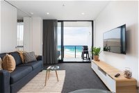 Luxury Beachfront Apartment In Newcastle - Maitland Accommodation