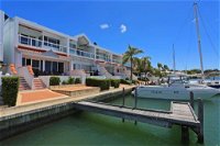 Luxury Canal Vista - Accommodation Australia