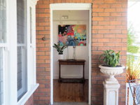 LUXURY IN THE ABSOLUTE HEART OF THE CBD - Carnarvon Accommodation