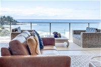 Luxury Kings Beach PenthouseLarge Outdoor Balcony Ocean Views 2 Mins to Beach - Accommodation VIC