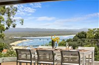 Luxury on the Hill Noosa Heads - Tweed Heads Accommodation