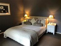 Luxury room 15mins from Wagga's CBD - Accommodation Rockhampton