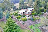 MAGICAL MOUNTAIN RETREAT - 20 mins to CBD and only 10 to MONA - Redcliffe Tourism