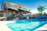 Magnificent Lakeview House - Long Jetty - Accommodation Ballina