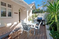 Manly Beachside 2 Bedroom House - QLD Tourism