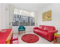 Manly Tranquil Escape - Modern Flat With Pool - Accommodation Mount Tamborine