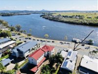 Maroochy river apartment - eAccommodation