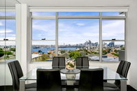 Modern 2BR Apartment with Views HARIS - Accommodation Brisbane