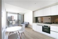 Modern Apartment in Darling Harbour - Accommodation Directory