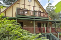 Mountain Lodge - Accommodation Airlie Beach