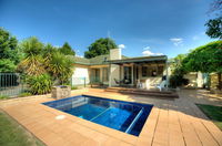 Murray House - Palm Beach Accommodation