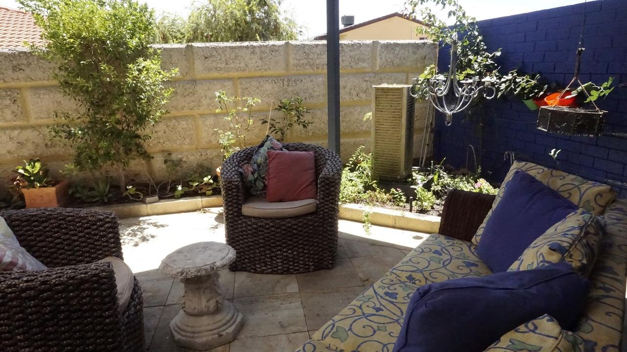 Relax, Bright & Airy Garden Villa - thumb 0