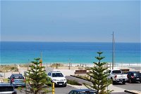 Absolute Beachfront Scarborough - Palm Beach Accommodation