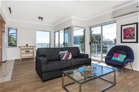 Hay WP - Accommodation in Surfers Paradise