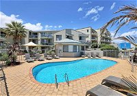 Scarborough Beach Front Resort - Shell Four - QLD Tourism