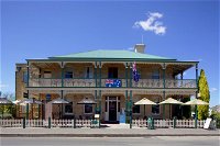 The Richmond Arms Hotel - Great Ocean Road Tourism
