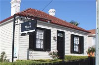 Alice's Cottages - Accommodation in Surfers Paradise