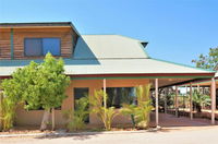 Ningaloo Breeze Villa 5 - 3 Bedroom Fully Self-Contained Holiday Accommodation - Accommodation Gold Coast