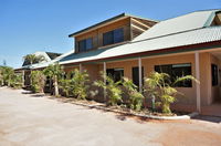 Ningaloo Breeze Villa 7 - 3 Bedroom Fully Self-Contained Holiday Accommodation - Whitsundays Accommodation