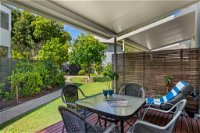 Noosa Entrance 2 bedroom Garden Side Townhouse. - Accommodation Airlie Beach