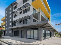 Nouveau On Young - Accommodation Airlie Beach