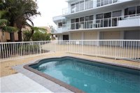 Ocean Shores Unit 11 at South West Rocks - Accommodation in Surfers Paradise