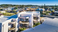 OCEAN WAVES - WiFi - Accommodation Coffs Harbour