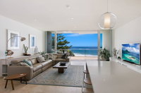 Oceanfront Penthouse Stylish and Luxurious. - Accommodation Sydney