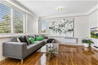 Oversized apartment close to city parks MCG - Accommodation Brisbane