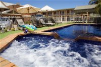 Paddlewheel Motel - Surfers Gold Coast