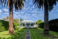 Palm Cottage - Pet Friendly Victorian Cottage - Australia Accommodation