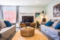 Pandanas Apartments 17B - Mollymook Beach - Kingaroy Accommodation