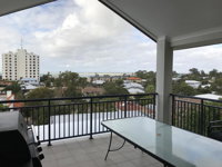 Panoramic Blue Bay Views - 3 Bedroom Townhouse - Accommodation Yamba