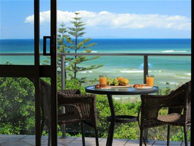 Perfect For A Couples Getaway, Stunning Views!