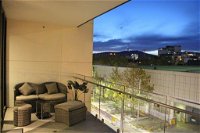 Perfectly Located Modern Apartment - Canberra CBD - Australia Accommodation