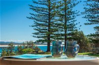 PERFECTLY POSITIONED BEACHFRONT APARTMENT-GREAT LOCATION WITH OCEAN VIEWS - QLD Tourism